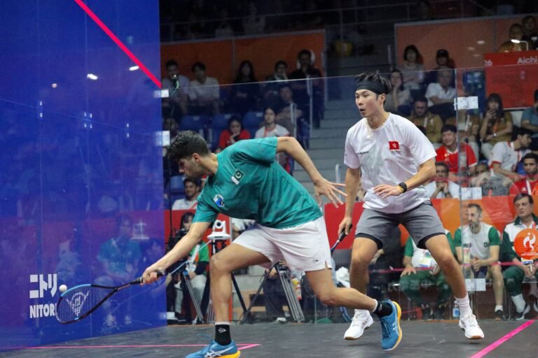 Noor storms into Asian Games squash semis