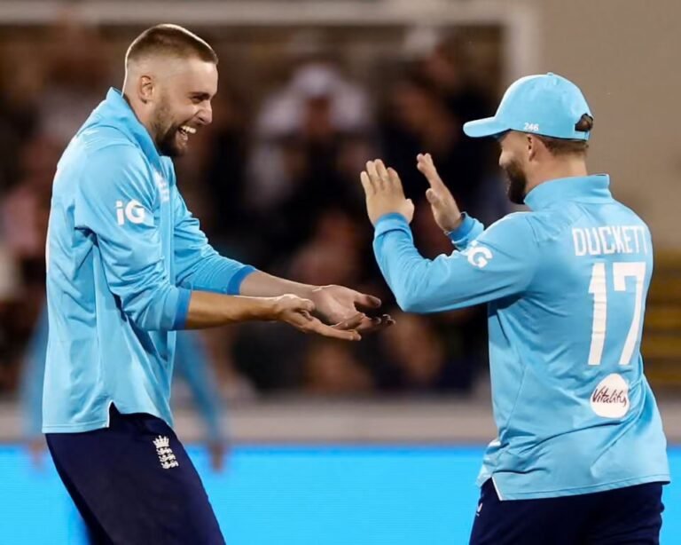 England beat Sri Lanka in 1st ODI