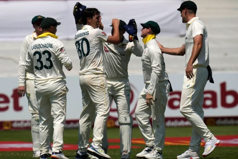 Smith breaks fielding record as Australia take control of 1st Test