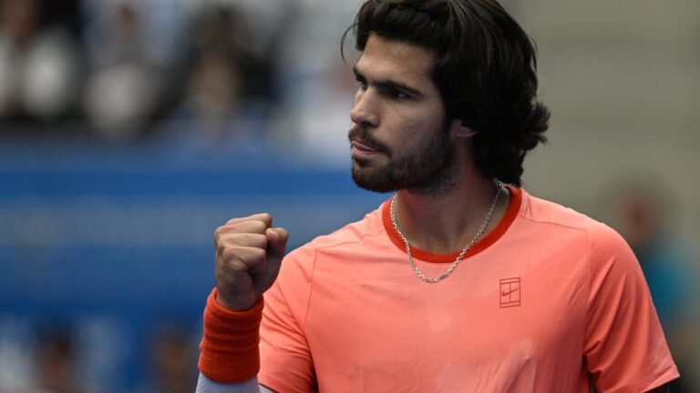 Alcaraz through to Japan Open semis