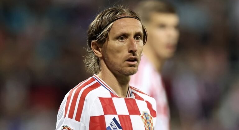Modric hopes fans back Croatia against Spain
