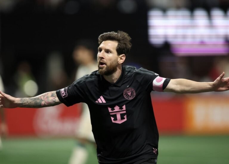Messi brace fires Miami to victory