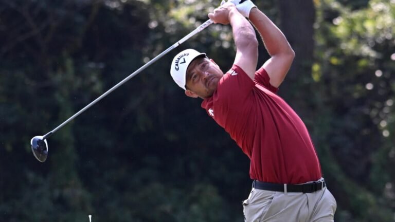 Schauffele closes in on leaders