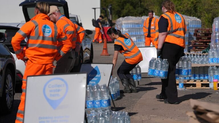 Water bills face £40 hike if sector is downgraded, industry chief warns